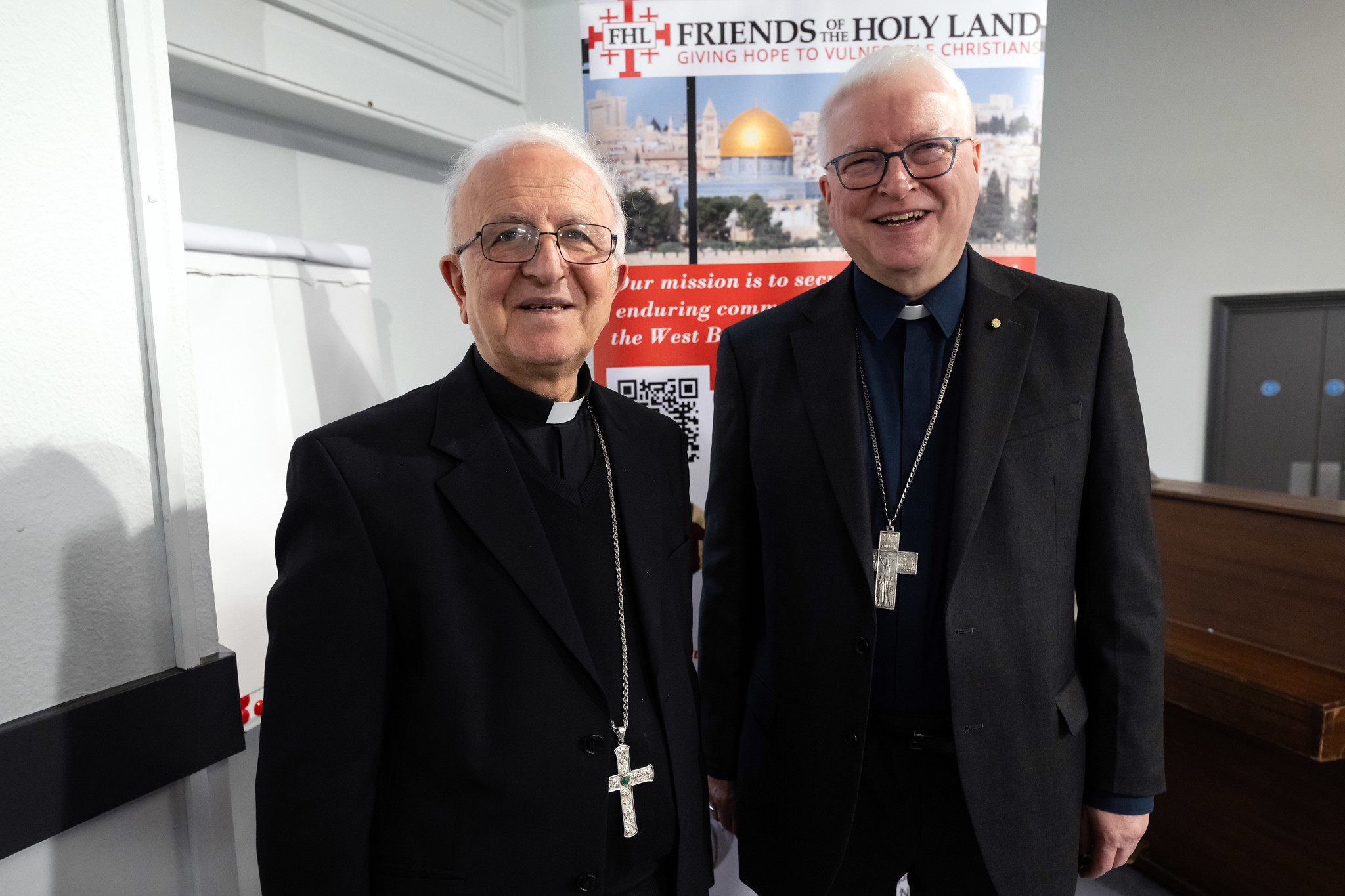 المطران وليم شوملي يسلط الضوء على تحديات وآمال المسيحيين في الأرض المقدسة