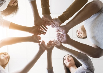 تمكين المرأة والشباب