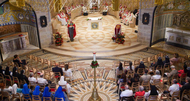 "الروح القدس هو الحب": الاحتفال بعيد العنصرة من القدس