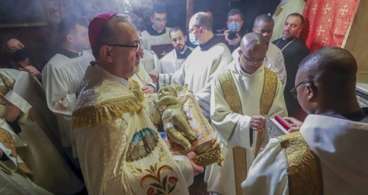 Homily of Patriarch Pierbattista Pizzaballa for Midnight Mass, Christmas 2022