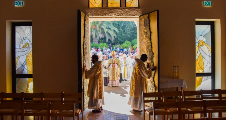 Centenario de la Iglesia de Nuestra Señora del Arca de la Alianza: Testimonio de Fe e Historia