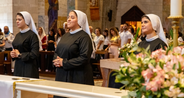 The Church of the Holy Land Celebrates Three New Novices for the Rosary Sisters