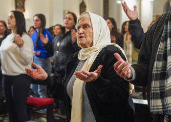 El poder y la importancia de la oración en tiempos de dificultad: ¿Por qué rezamos?