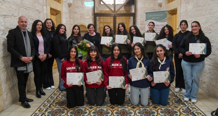 Bailasan Counseling Center of the Latin Patriarchate Concludes Empowerment Course for Girl Scout Guides