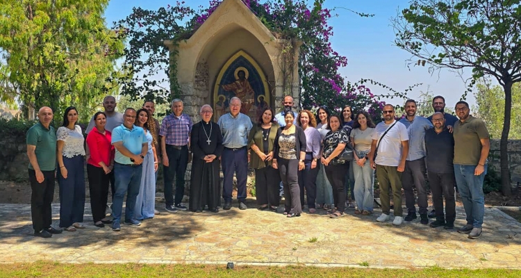 The Latin Patriarchate Organizes Staff Training on “Ethics: Navigating Right vs. Right”