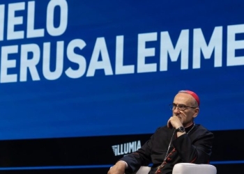 Il fallimento umano e la croce che salva: la testimonianza di Pizzaballa al Meeting di Rimini